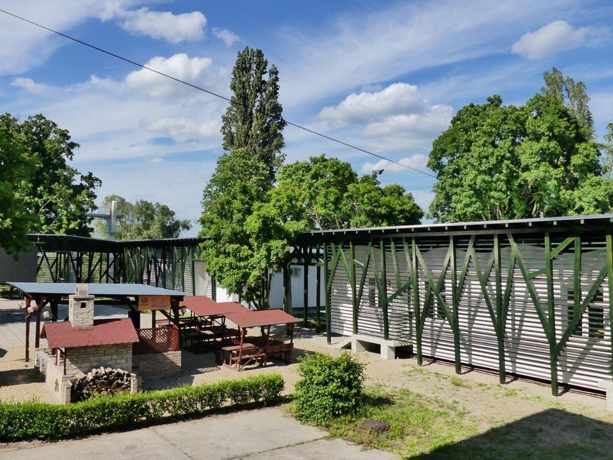 Napsugar Szallo Baja Exteriér fotografie