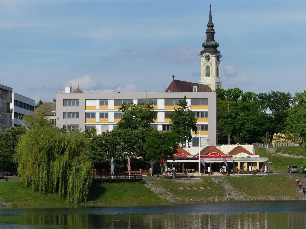 Napsugar Szallo Baja Exteriér fotografie