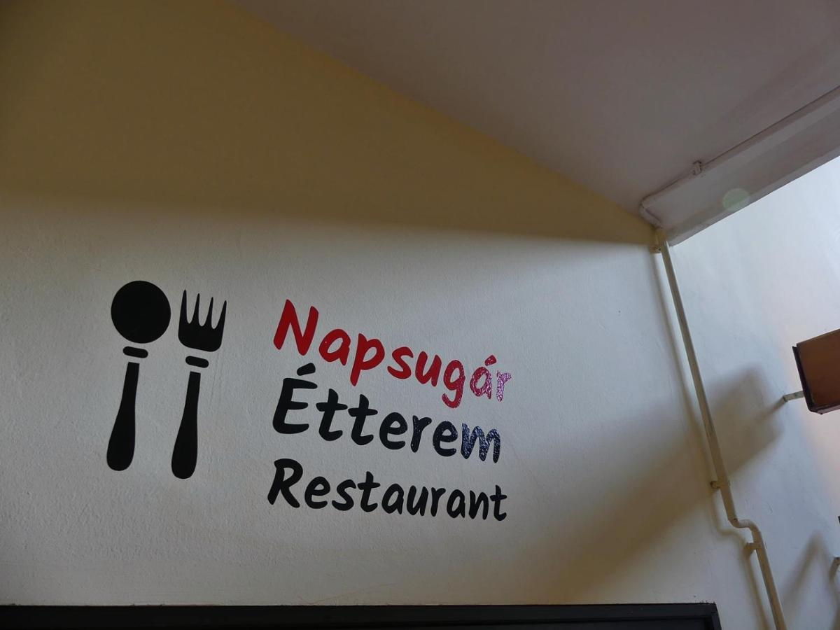 Napsugar Szallo Baja Exteriér fotografie