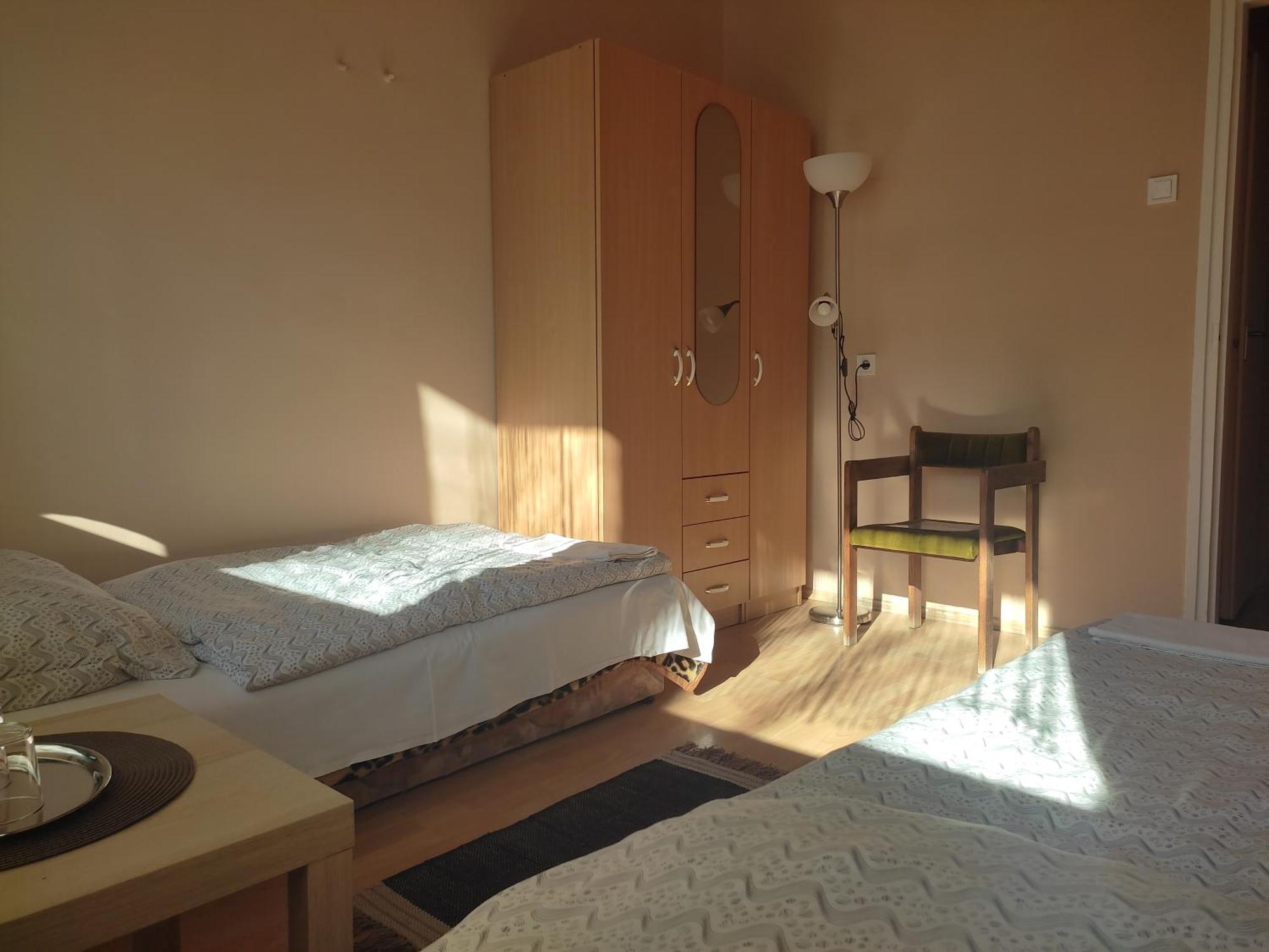 Napsugar Szallo Baja Pokoj fotografie